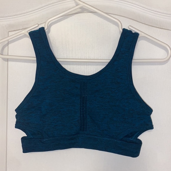 New Balance Sports Bra - Picture 2 of 3